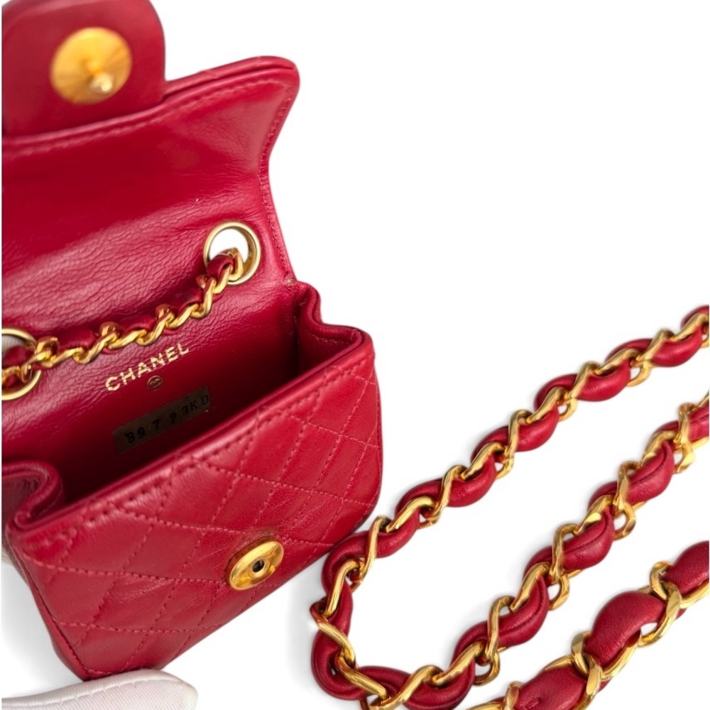 CHANEL 1989 Mini Matelasse Coco Mark Chain Belt Waist Bag | Vintage | 24K Plated - Picture 12 of 15